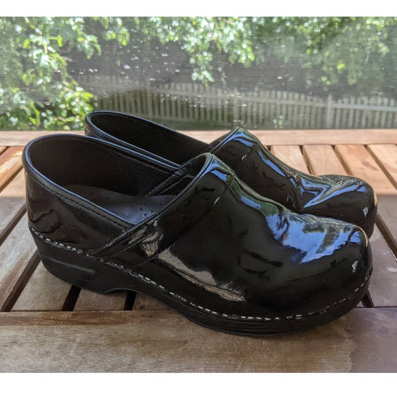 Dansko Women’s Professional Clogs Black Patent Leather Shoes 10.5-11 - Picture 2 of 10